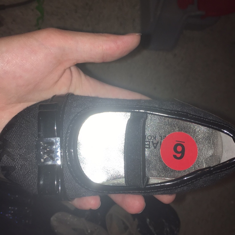 Michael kores flats